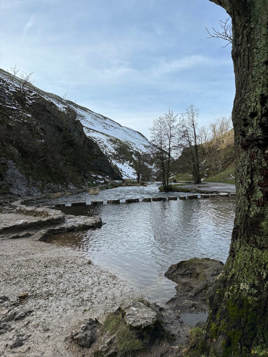 A snowy and icy hike through the beautiful and iconic Dovedale gorge