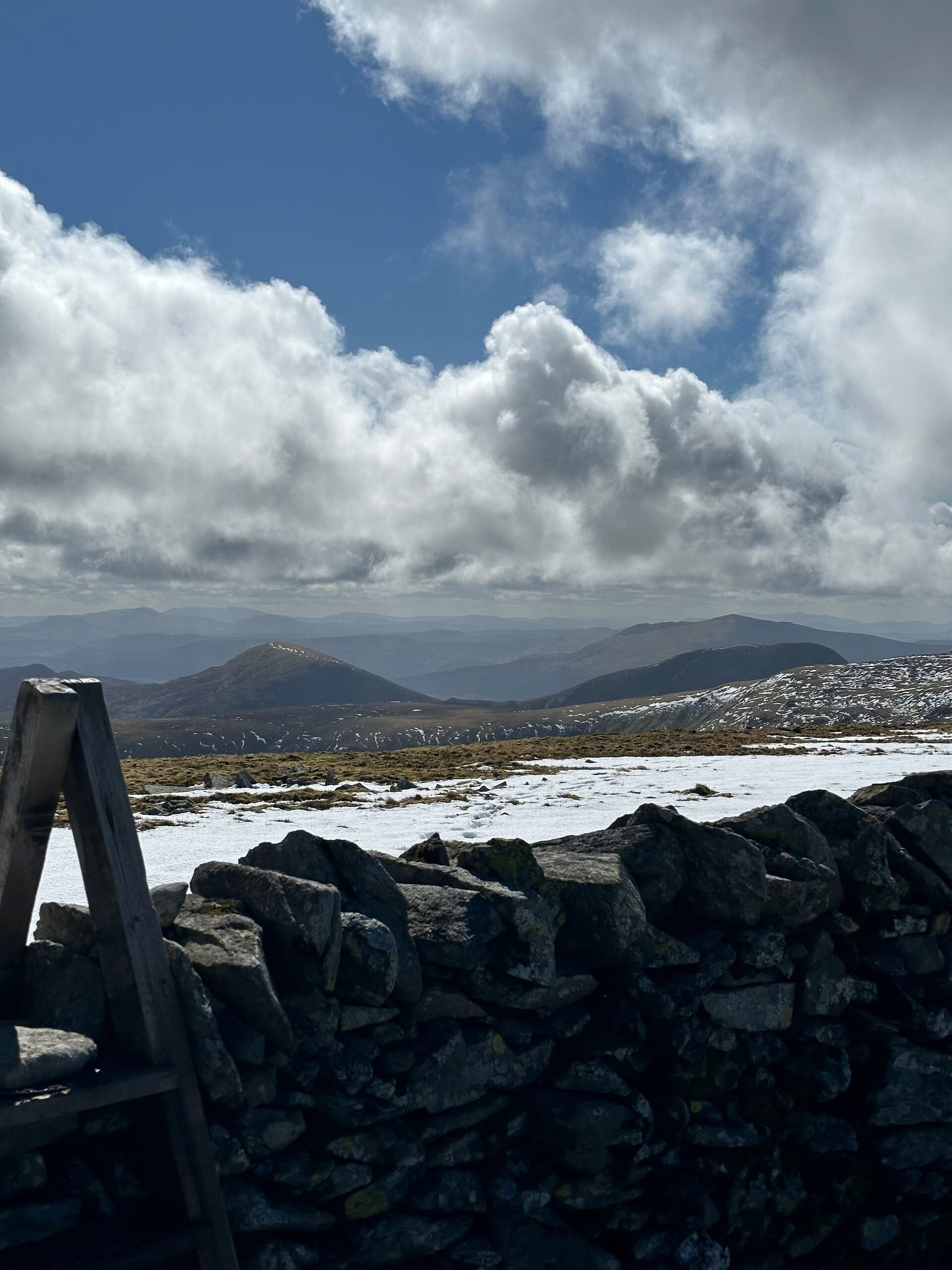 A frosty Foel Fras and a fantastic wintery hike in the Eryri